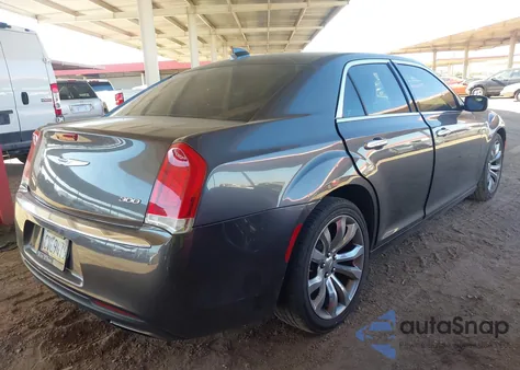 2019 Chrysler 300 Limited z USA, uszkodzony, nr VIN 2C3CCAEGXKH631373